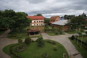 Lovasoa Cccc   Hostel