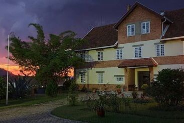 Lovasoa Cccc   Hostel
