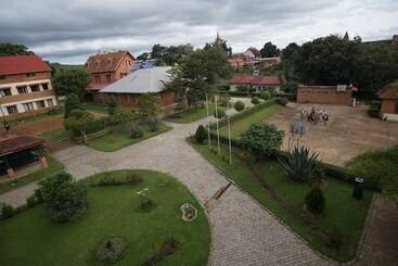 Lovasoa Cccc   Hostel