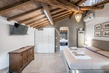 تختخواب و صبحانه La Casa Di Valeria   Modena