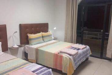 هتل Del Valle House Ii