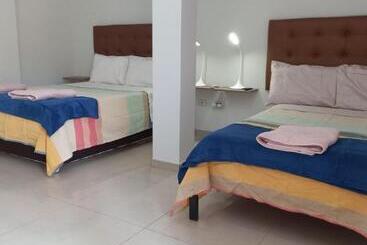 هتل Del Valle House Ii