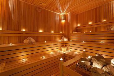 Grand Niki Hotel & Spa