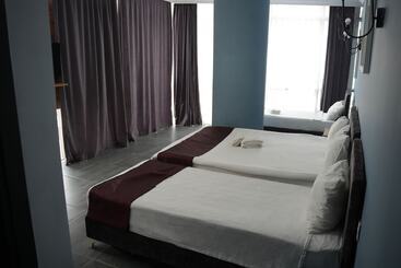 Grand Niki Hotel & Spa
