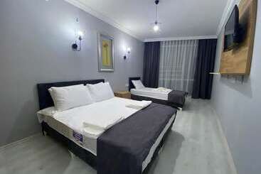 Grand Niki Hotel & Spa