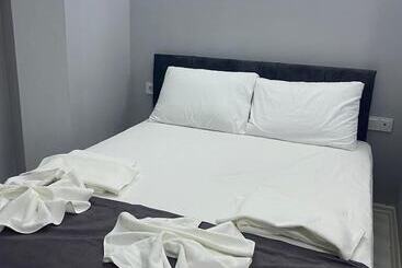 Grand Niki Hotel & Spa