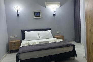 Grand Niki Hotel & Spa
