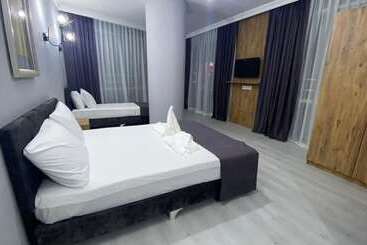 Grand Niki Hotel & Spa