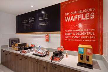 هتل Hampton Inn & Suites Ontario Rancho Cucamonga