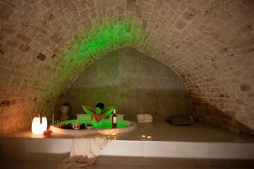 تختخواب و صبحانه Je T Aime Luxury Suite And Relax
