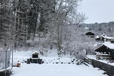 تختخواب و صبحانه Chalet Esprit