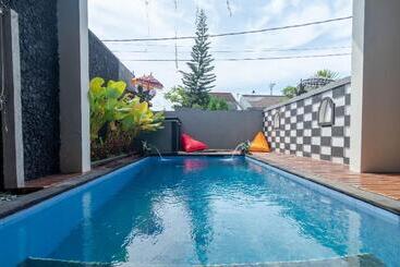پانسیون Josh Guest House