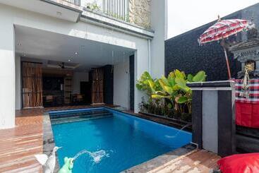 پانسیون Josh Guest House