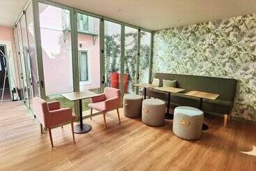 Sintra Green Chalet Bed & Breakfast