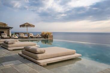 هتل Agapitos Villas & Guesthouses