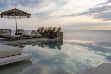 هتل Agapitos Villas & Guesthouses