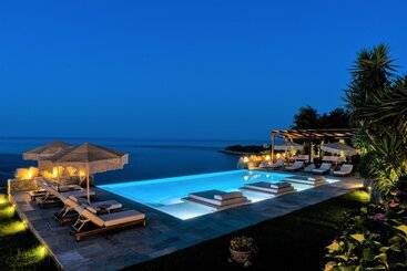 هتل Agapitos Villas & Guesthouses