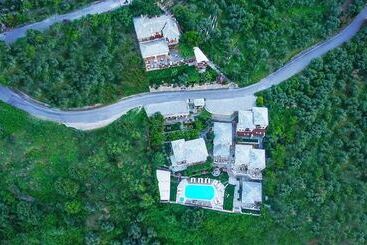 هتل Agapitos Villas & Guesthouses