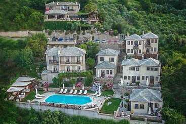 هتل Agapitos Villas & Guesthouses