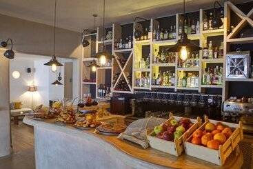هتل Agapitos Villas & Guesthouses