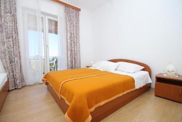 هتل Apartments And Rooms With Parking Space Mlini, Dubrovnik   8835