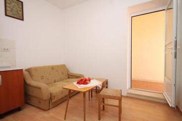 هتل Apartments And Rooms With Parking Space Mlini, Dubrovnik   8835