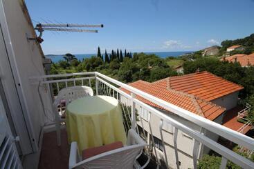هتل Apartments And Rooms With Parking Space Mlini, Dubrovnik   8835