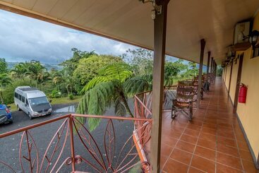 هتل Arenal Palace