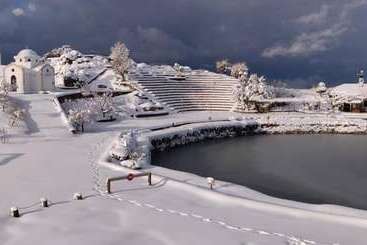 هتل Delina Mountain Resort