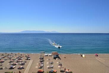 هتل Dogan Beach Resort & Spa