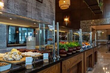 Doubletree By Hilton Hotel Van