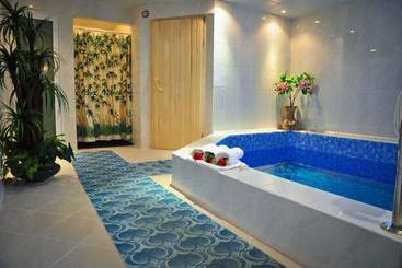 هتل Gk Grand-