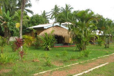 هتل Mangrove Villa