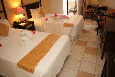 هتل Mombasa Continental Resort