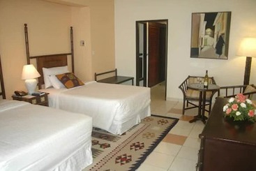 هتل Mombasa Continental Resort