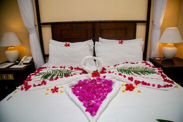 هتل Mombasa Continental Resort