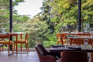 هتل Monteverde Lodge & Gardens By Boena