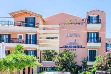 هتل Grand Nefeli