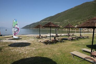 هتل Grand Nefeli
