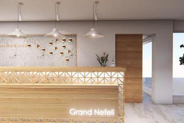 هتل Grand Nefeli
