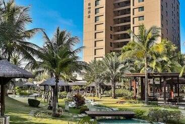 هتل Queena Plaza