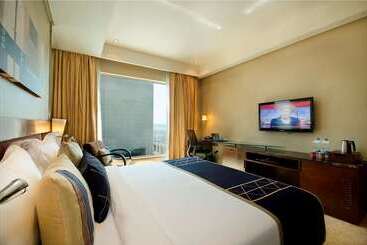 هتل Radisson Blu Kaushambi Delhi Ncr