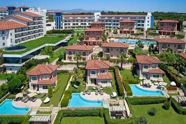Otel Royal Teos Thermal Resort Clinic & Spa   Halal