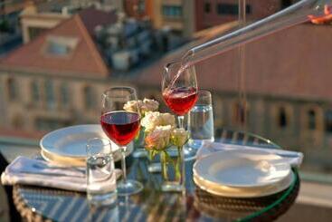 هتل Saifi Suites Beirut