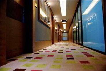 هتل Saifi Suites Beirut