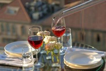 هتل Saifi Suites Beirut