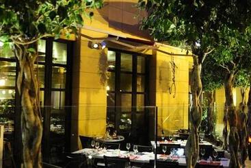 هتل Saifi Suites Beirut