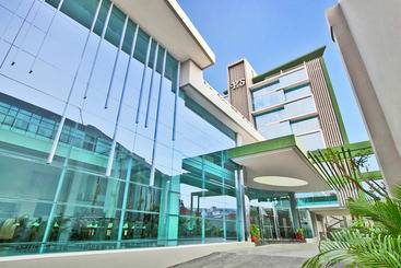 هتل Santika Tasikmalaya