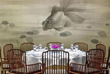 هتل Sheraton Grand Hangzhou Wetland Park Resort