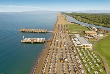 هتل Titanic Deluxe Golf Belek